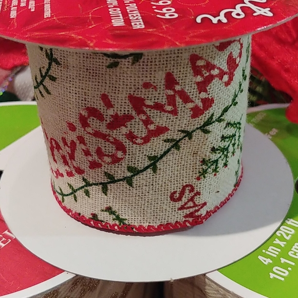 A LOT of 7 Holiday wired ribbon 🎀 - Picture 6 of 6